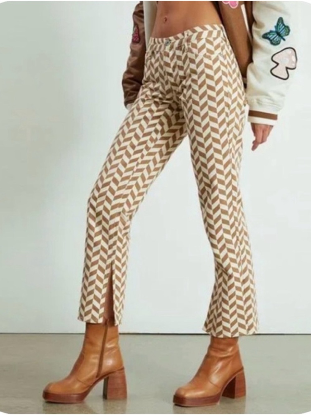 PacSun size 27 Cream Brown Chevron Low Rise Straight Leg Jean